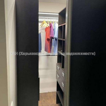 Продам квартиру, Крымская ул. , 2 кім., 48 м², евроремонт 