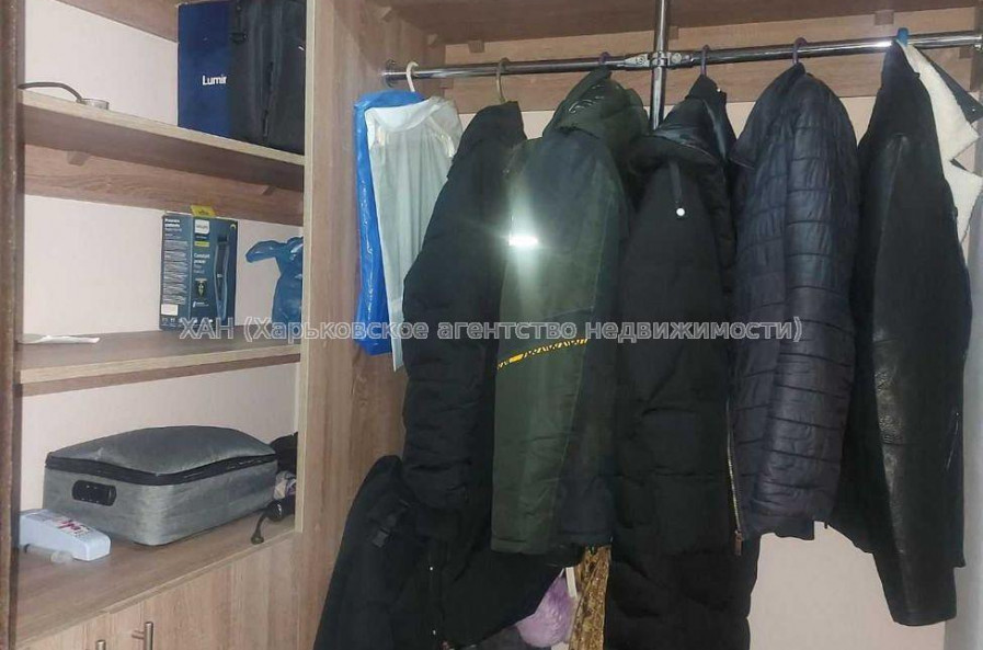 Продам квартиру, Салтовское шоссе , 3 кім., 64.20 м², советский ремонт 