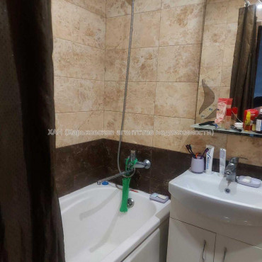 Продам квартиру, Салтовское шоссе , 3  ком., 64.20 м², советский ремонт 