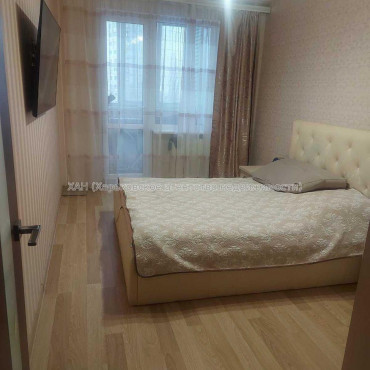 Продам квартиру, Салтовское шоссе , 3  ком., 64.20 м², советский ремонт 