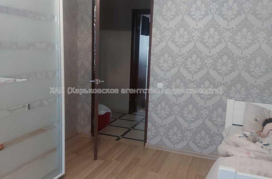 Продам квартиру, Салтовское шоссе , 3 кім., 64.20 м², советский ремонт 