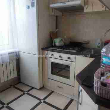 Продам квартиру, Салтовское шоссе , 3 кім., 64.20 м², советский ремонт 
