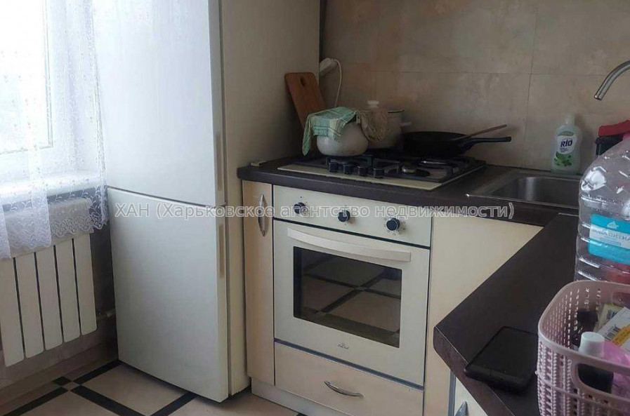 Продам квартиру, Салтовское шоссе , 3 кім., 64.20 м², советский ремонт 