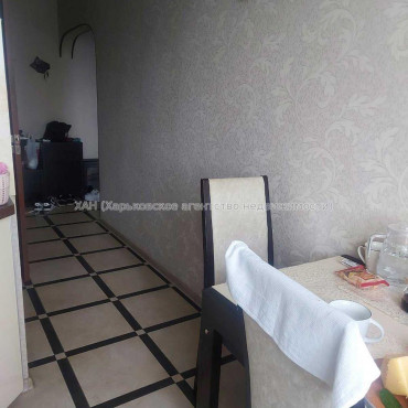 Продам квартиру, Салтовское шоссе , 3  ком., 64.20 м², советский ремонт 