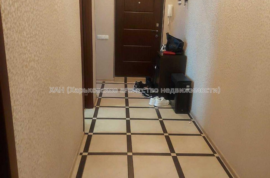 Продам квартиру, Салтовское шоссе , 3 кім., 64.20 м², советский ремонт 