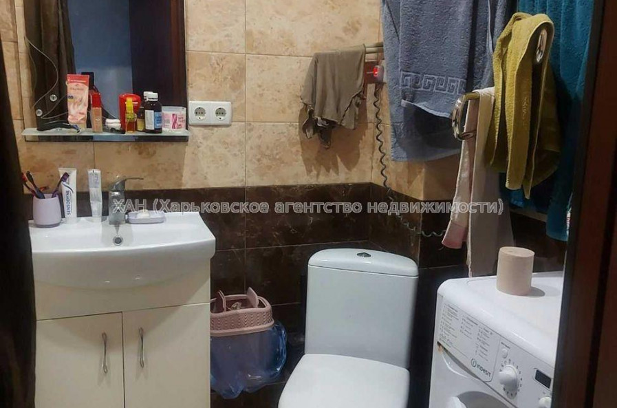Продам квартиру, Салтовское шоссе , 3 кім., 64.20 м², советский ремонт 