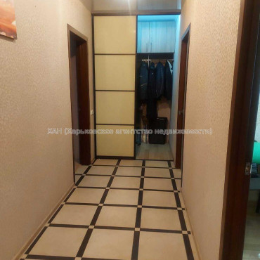 Продам квартиру, Салтовское шоссе , 3  ком., 64.20 м², советский ремонт 