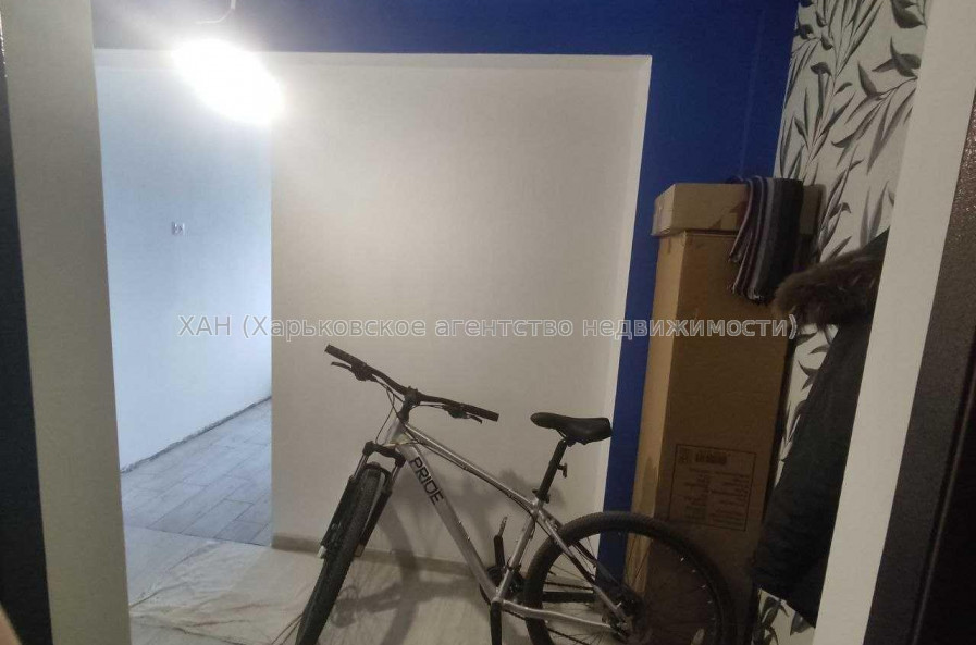 Продам квартиру, Ковтуна ул. , 1 кім., 39 м², капитальный ремонт 