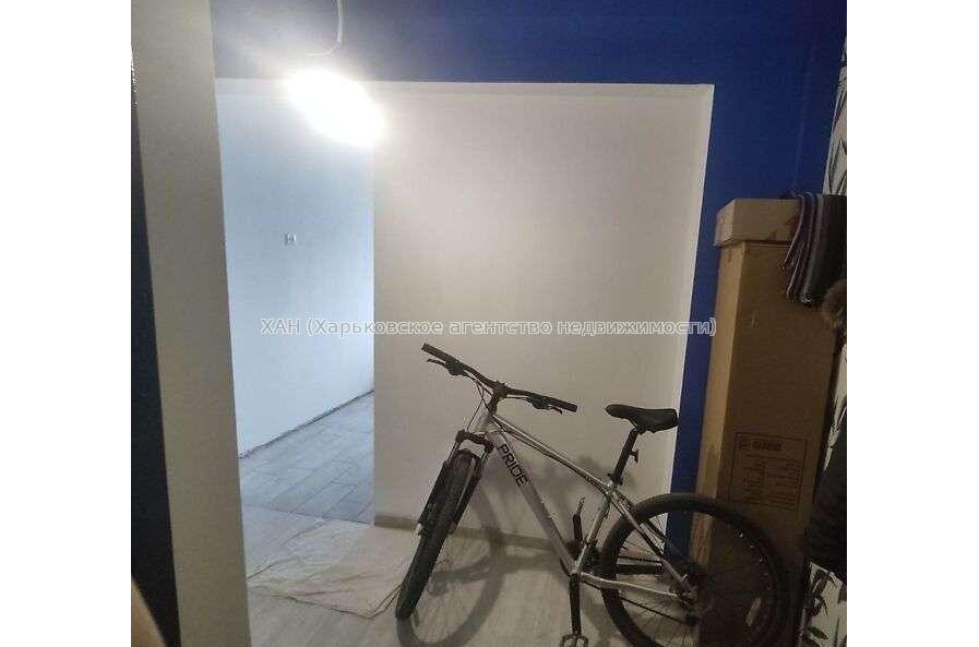 Продам квартиру, Ковтуна ул. , 1 кім., 39 м², капитальный ремонт 