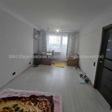 Продам квартиру, Ковтуна ул. , 1 кім., 39 м², капитальный ремонт 
