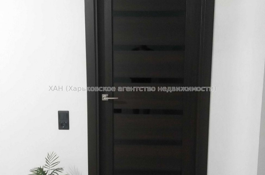 Продам квартиру, Ковтуна ул. , 1 кім., 39 м², капитальный ремонт 