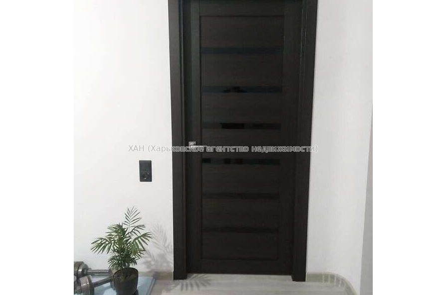 Продам квартиру, Ковтуна ул. , 1 кім., 39 м², капитальный ремонт 