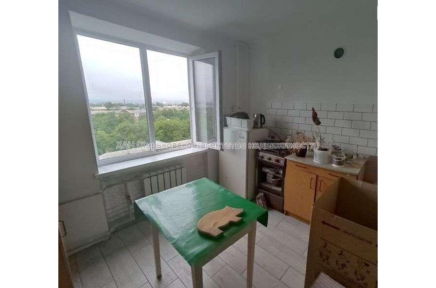 Продам квартиру, Ковтуна ул. , 1 кім., 39 м², капитальный ремонт 