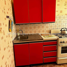 Продам квартиру, Свистуна ул. , 1 кім., 31 м², советский ремонт