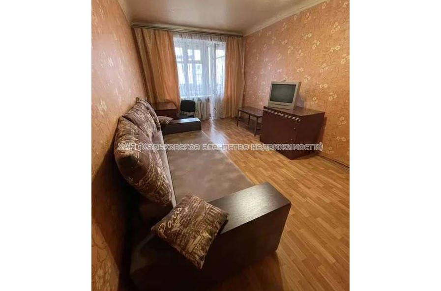 Продам квартиру, Валдайская ул. , 1  ком., 34 м², косметический ремонт 
