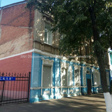 Продам нежилую недвижимость, прочий объект , 6  ком., 180 м², без ремонта 