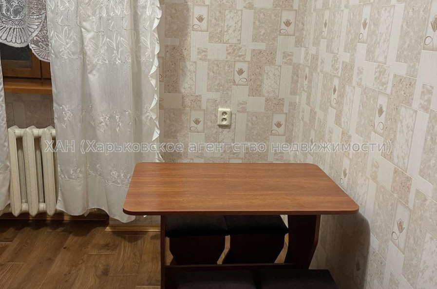 Продам квартиру, Бекетова ул. , 3  ком., 67 м², косметический ремонт 