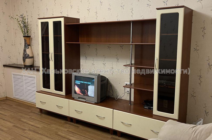 Продам квартиру, Бекетова ул. , 3  ком., 67 м², косметический ремонт 