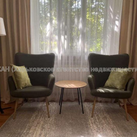 Продам квартиру, Веснина ул. , 1 кім., 35 м², евроремонт