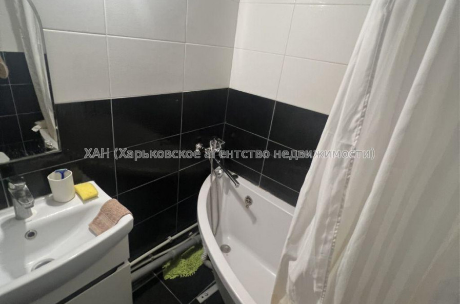 Продам квартиру, Власенко ул. , 1  ком., 39 м², косметический ремонт 