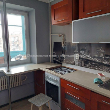 Продам квартиру, Власенко ул. , 1 кім., 39 м², косметический ремонт 