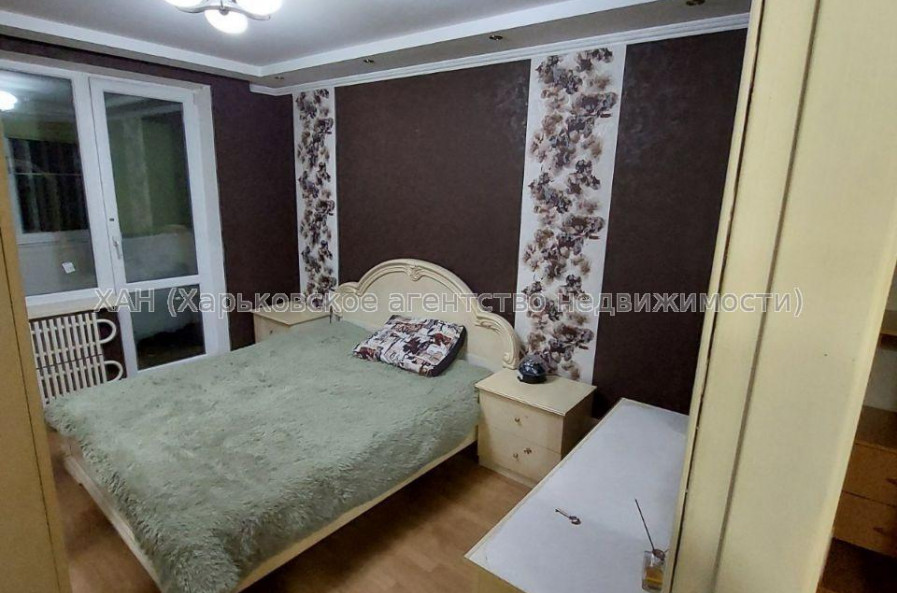 Продам квартиру, Героев Труда ул. , 2  ком., 54 м², капитальный ремонт 