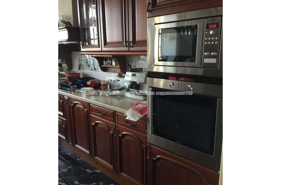 Продам квартиру, Чернышевская ул. , 5 кім., 200 м², евроремонт 