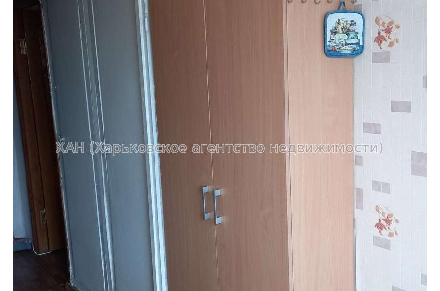 Продам квартиру, Гвардейцев Широнинцев ул. , 1 кім., 33 м², капитальный ремонт 