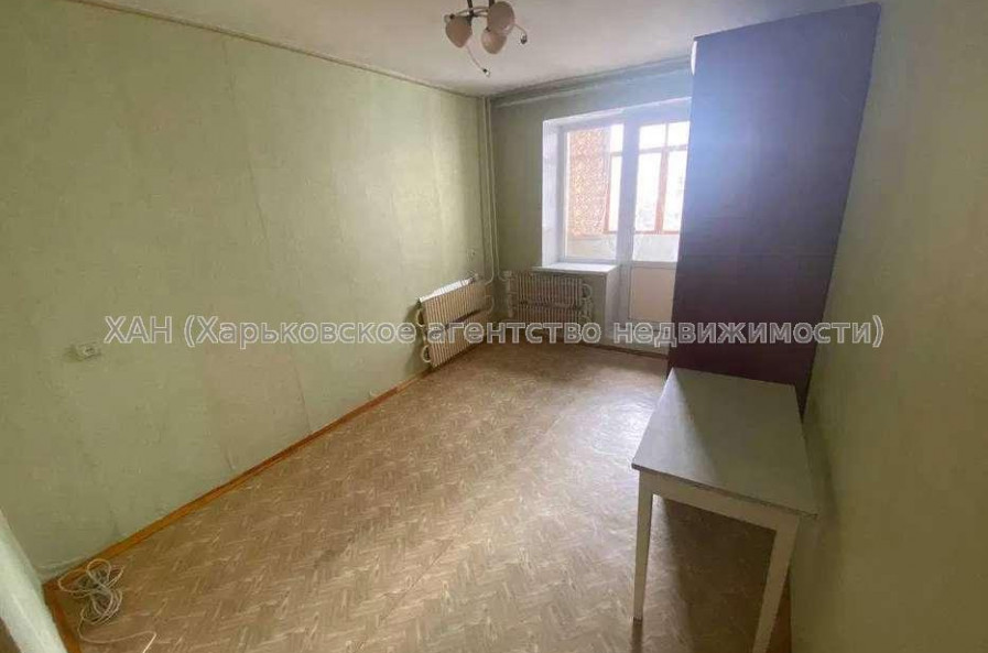 Продам квартиру, Краснодарская ул. , 3 кім., 65 м², косметический ремонт 