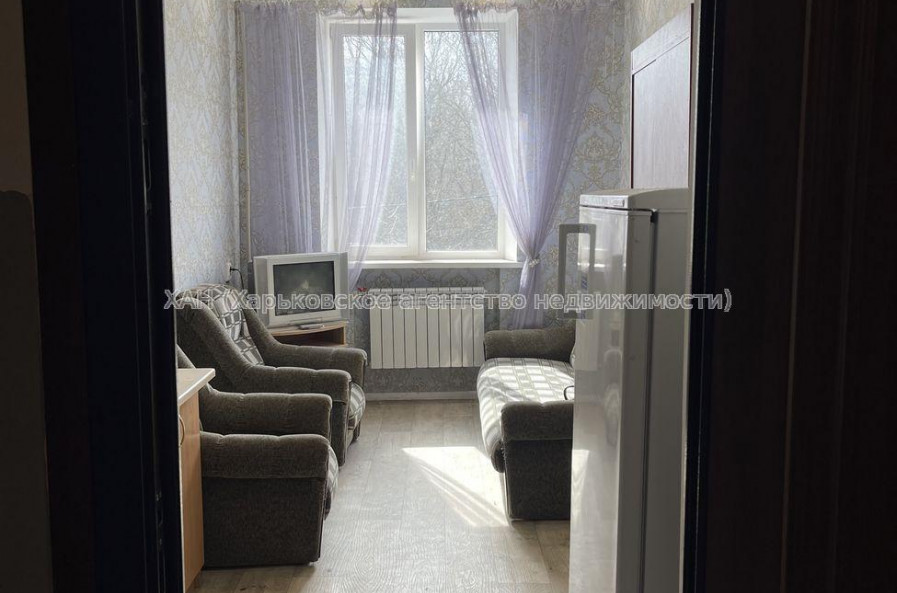 Продам квартиру, Автострадная наб. , 1  ком., 12 м², капитальный ремонт 