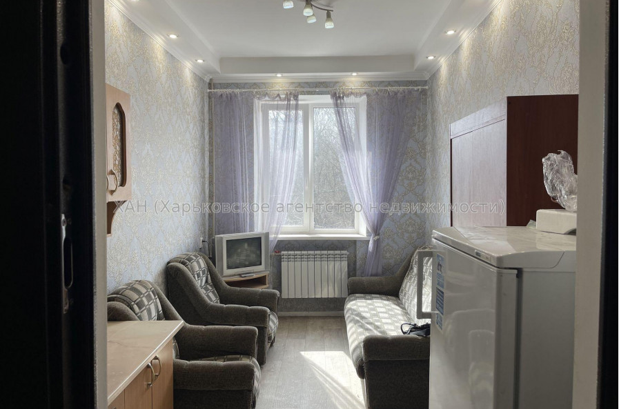 Продам квартиру, Автострадная наб. , 1  ком., 12 м², капитальный ремонт 