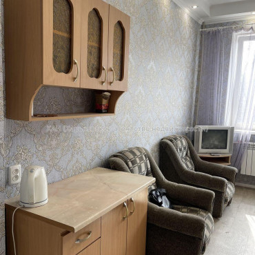 Продам квартиру, Автострадная наб. , 1  ком., 12 м², капитальный ремонт 