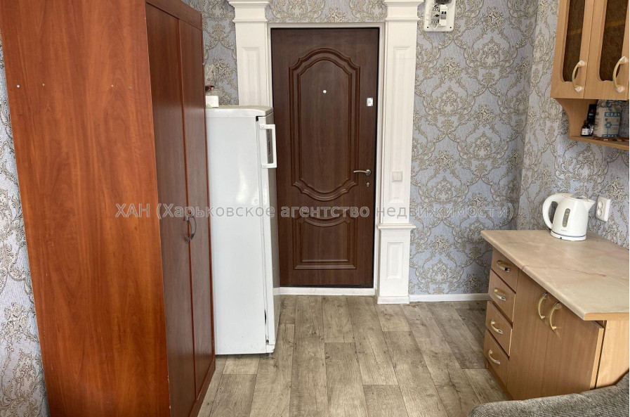 Продам квартиру, Автострадная наб. , 1  ком., 12 м², капитальный ремонт 