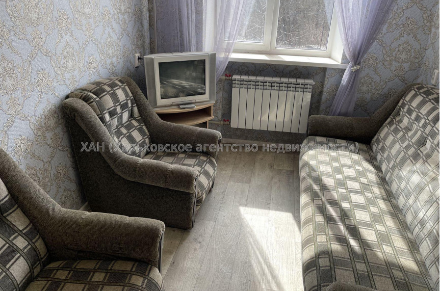 Продам квартиру, Автострадная наб. , 1  ком., 12 м², капитальный ремонт 