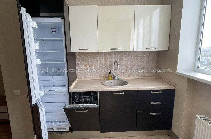 Продам квартиру, Барабашова академика ул. , 2  ком., 68 м², евроремонт 