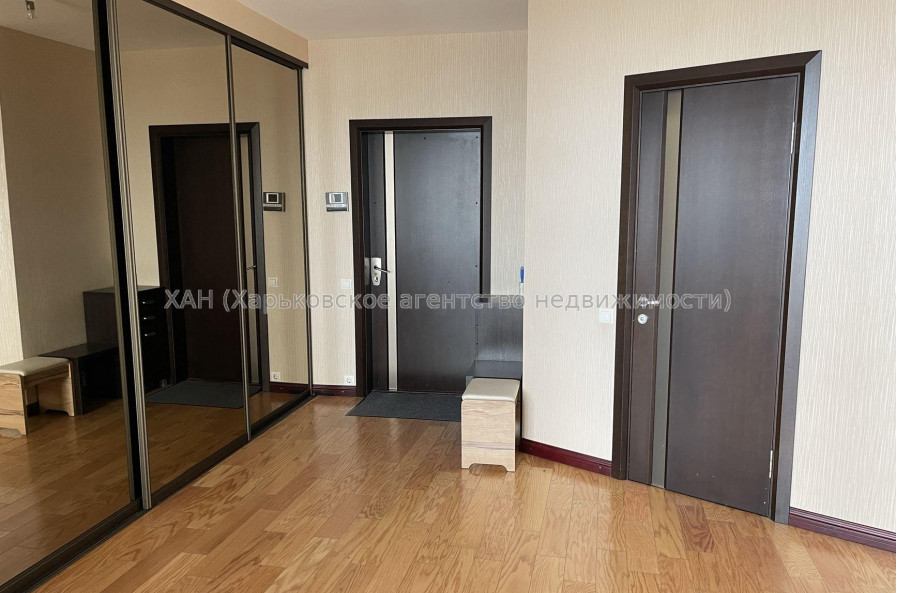 Продам квартиру, Барабашова академика ул. , 2  ком., 68 м², евроремонт 