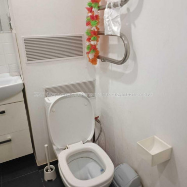 Продам квартиру, Счастливая ул. , 1  ком., 33 м², капитальный ремонт 