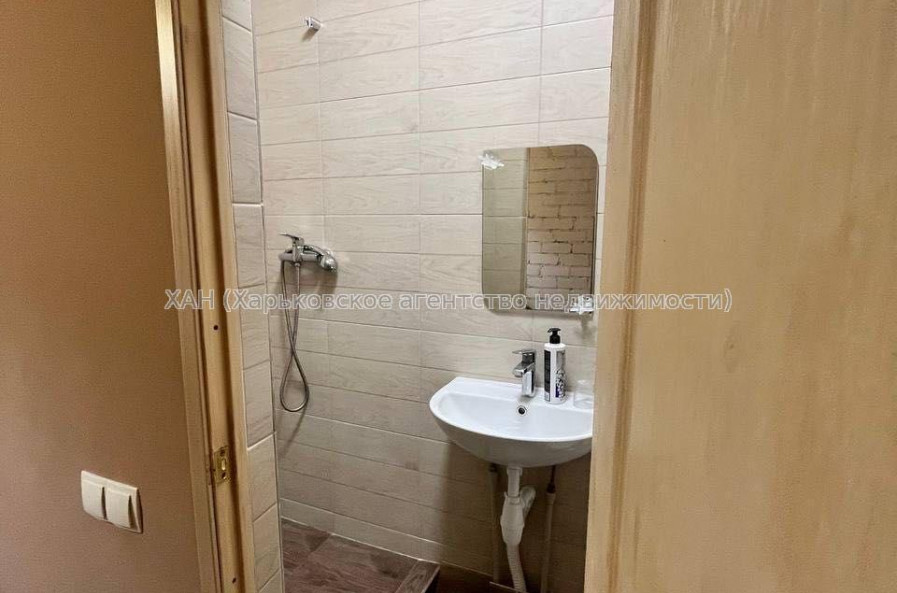 Продам квартиру, Шевченковский пер. , 1  ком., 18.50 м², косметический ремонт 