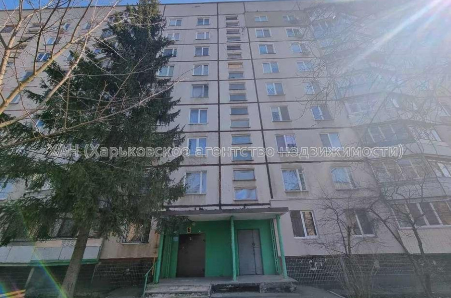 Продам квартиру, Гвардейцев Широнинцев ул. , 3  ком., 70 м², без ремонта 