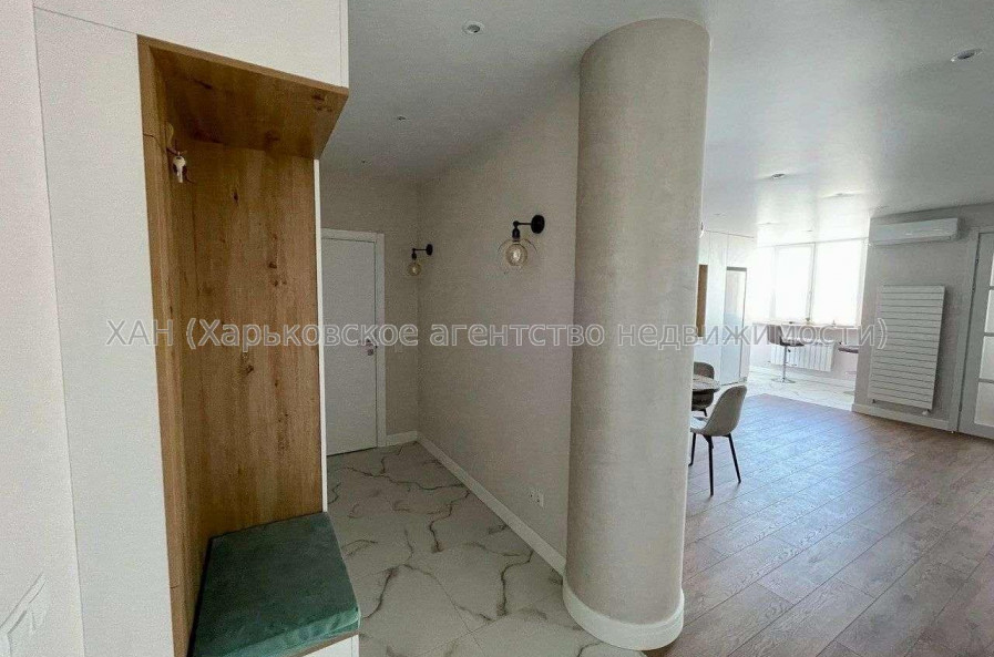 Продам квартиру, Мирослава Мисли ул. , 2  ком., 58 м², авторский дизайн 