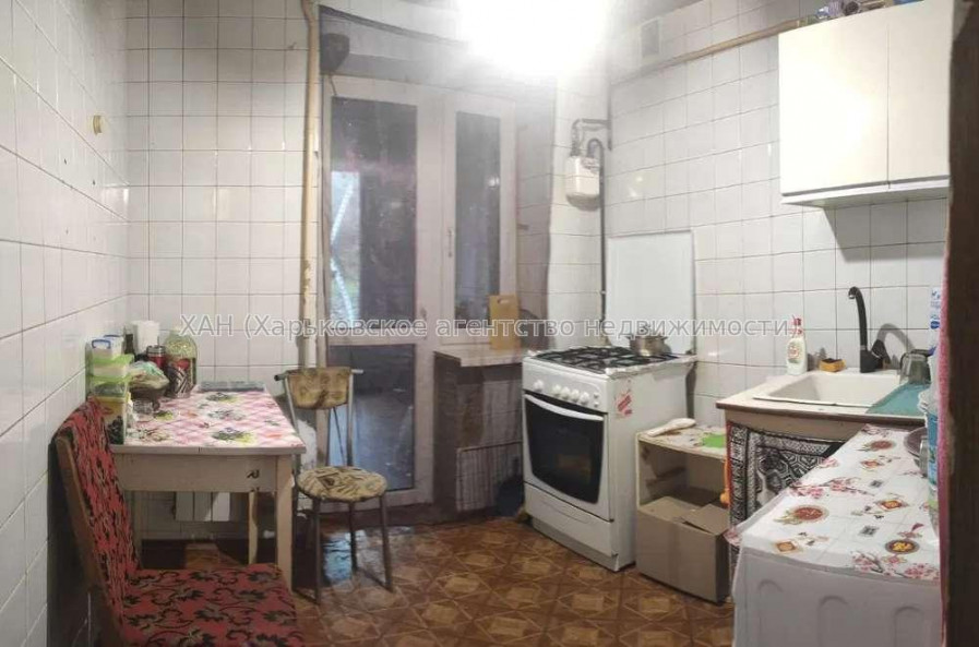 Продам квартиру, Ново-Баварский просп. , 2 кім., 46 м², без ремонта 