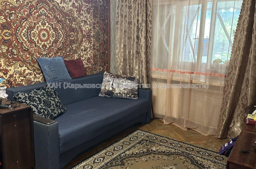 Продам квартиру, Ново-Баварский просп. , 2 кім., 46 м², без ремонта 