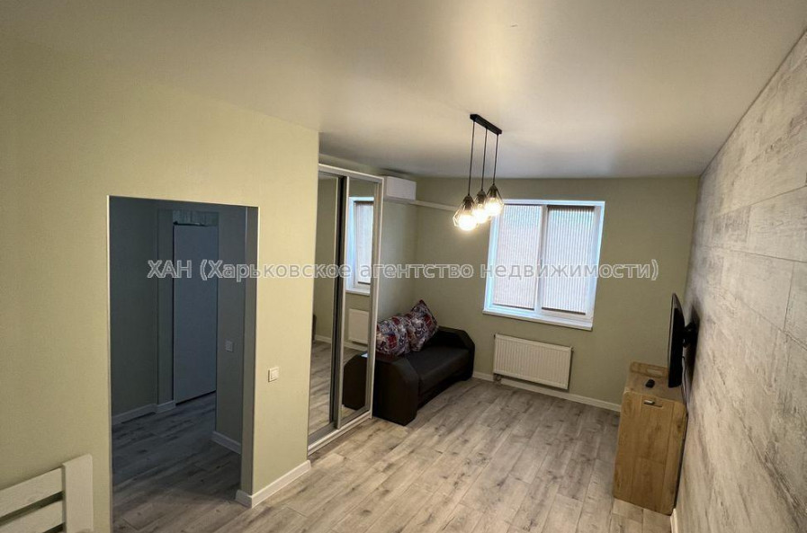 Продам квартиру, Любови Малой  просп. , 1 кім., 37.10 м², евроремонт 