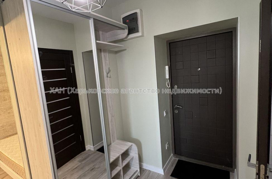 Продам квартиру, Любови Малой  просп. , 1 кім., 37.10 м², евроремонт 