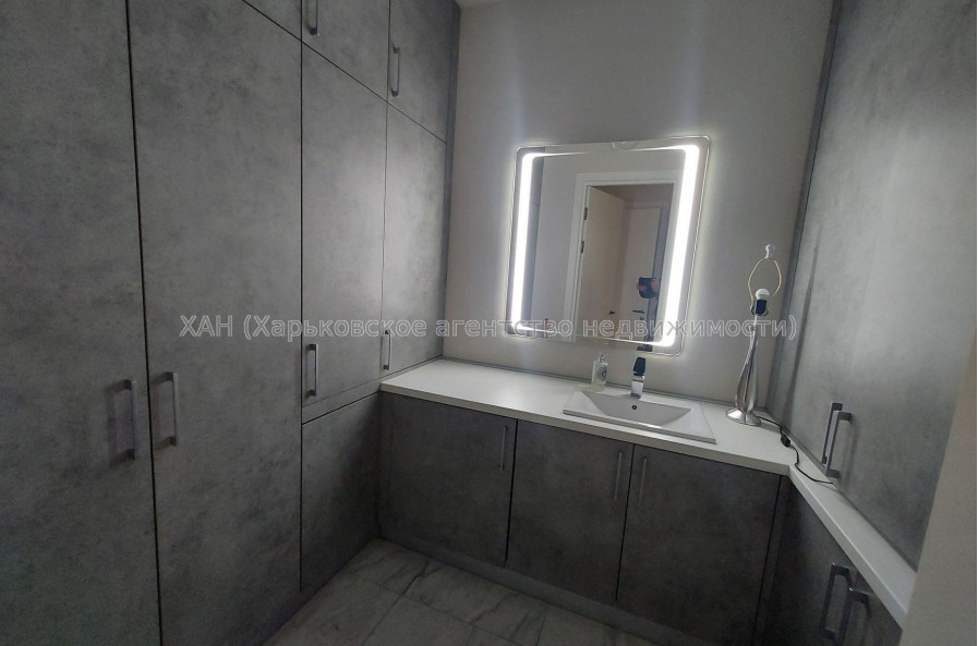 Продам квартиру, Профессорская ул. , 3  ком., 140 м², авторский дизайн 