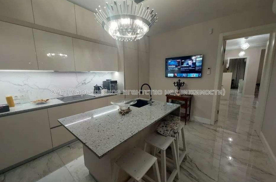 Продам квартиру, Профессорская ул. , 3 кім., 140 м², авторский дизайн 