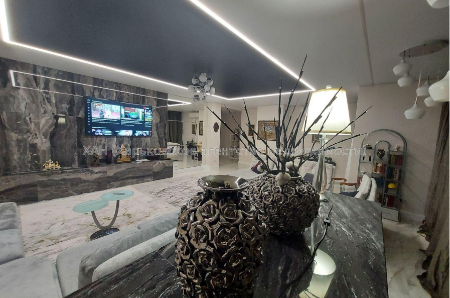 Продам квартиру, Профессорская ул. , 3  ком., 140 м², авторский дизайн 