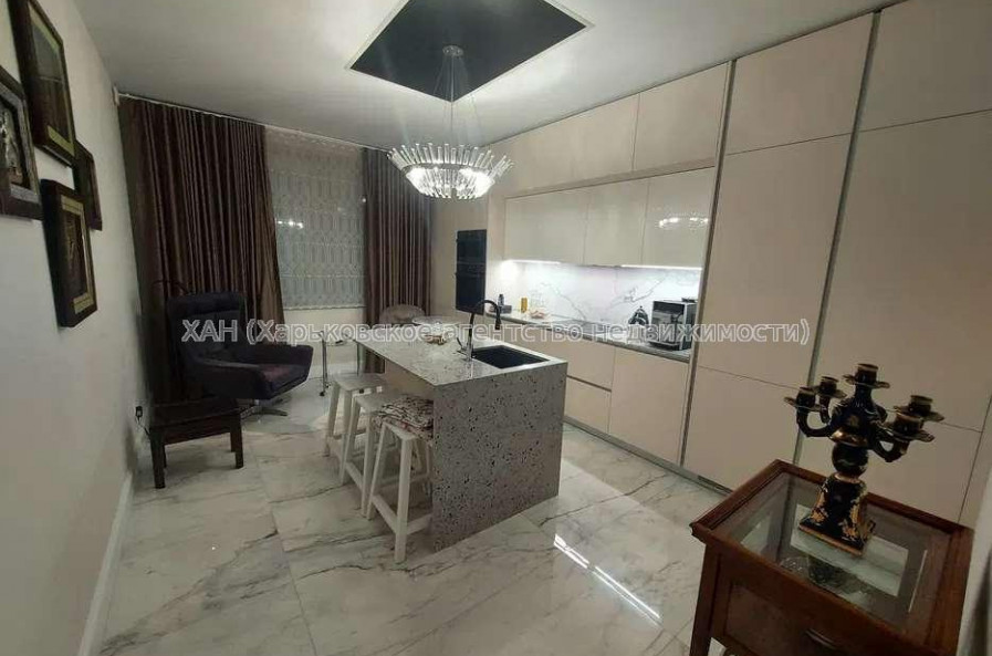 Продам квартиру, Профессорская ул. , 3 кім., 140 м², авторский дизайн 