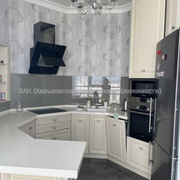 Продам квартиру, Банный пер. , 2 кім., 88.10 м², авторский дизайн 