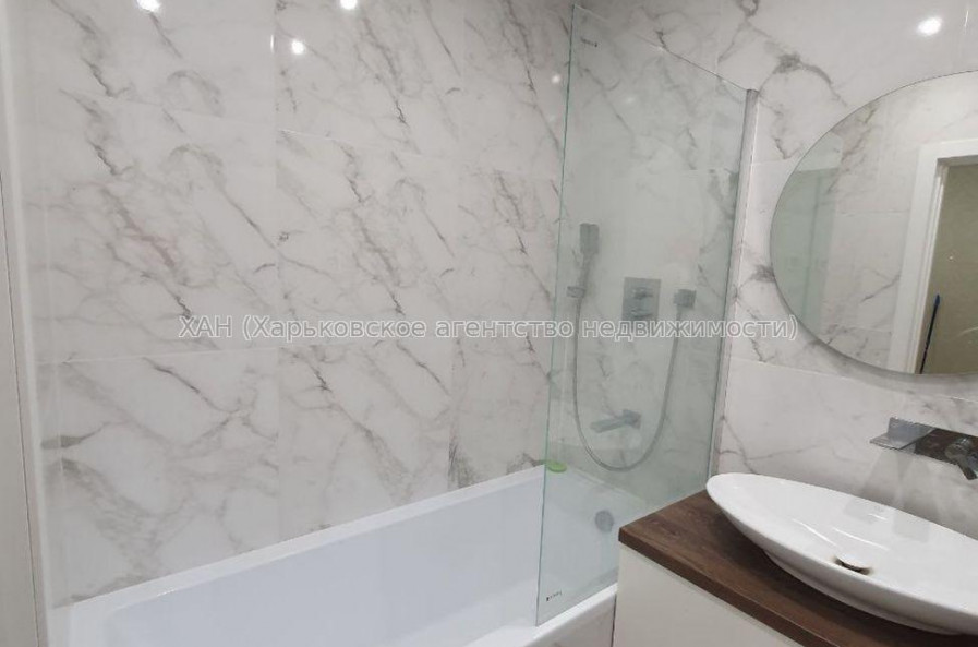 Продам квартиру, Гвардейцев Широнинцев ул. , 1  ком., 45 м², евроремонт 